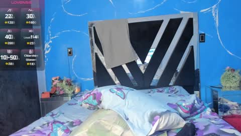 cataleya19__ online show from 12.14.24