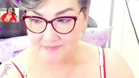 Snapshot of cataleya_mom_ chatting on 08.03.26 cataleya online show from 08.03.26