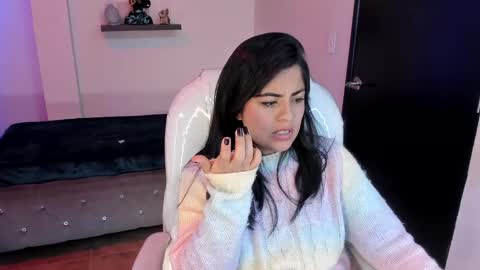 Snapshot of catalina_naughtyy chatting on 02.26.25 Catalina online show from 02.26.25