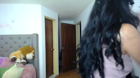 Snapshot of catalinahounn chatting on 03.03.25 catalinahounn online show from 03.03.25