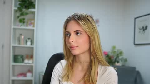 catecrago  online show from 03.04.25