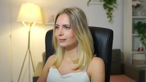 catecrago  online show from 10.07.25