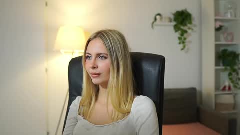 catecrago  online show from 10.14.25