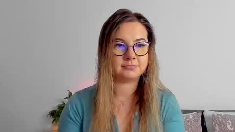 Snapshot of caterinnakat chatting on 02.10.25 Kat online show from 02.10.25