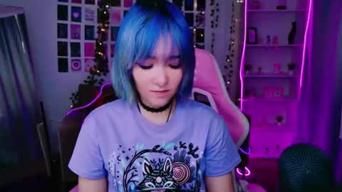 KettieHi My name is Katie I love drawing and I can play the guitar. And  love dancing online show from 07.13.26
