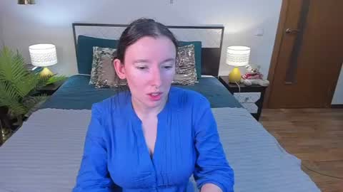 Catrin online show from 06.17.26