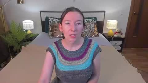 Catrin online show from 07.25.26