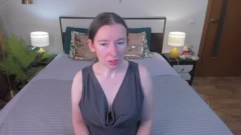 Catrin online show from 07.30.26