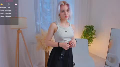 Mia online show from 05.22.26