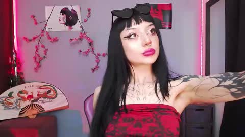 Cati help me reach my goal of 100 thumbs up again 3 online show from 02.23.26