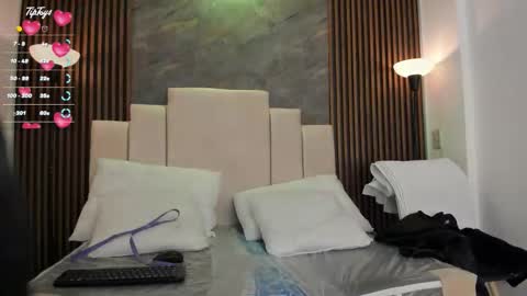 catiusca_reyes_03 online show from 02.08.26