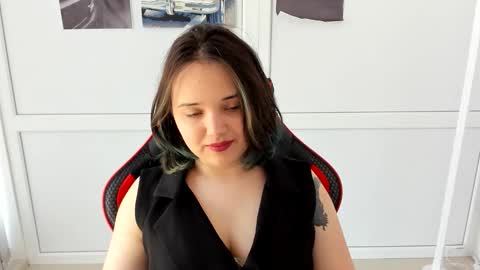 Snapshot of catrine_cute chatting on 05.05.26 Catrine online show from 05.05.26