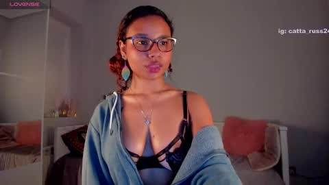 Snapshot of cattaleya_russ chatting on 01.04.25 catta 3 online show from 01.04.25