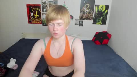 cattie_w_ online show from 04.20.26