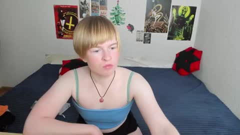 cattie_w_ online show from 04.28.26