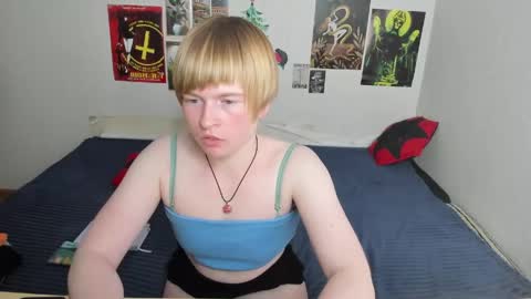 cattie_w_ online show from 04.28.26