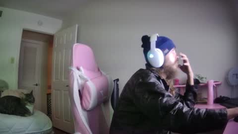 Snapshot of cattywompiscreations chatting on 12.23.24 zatbabydaddy online show from 12.23.24