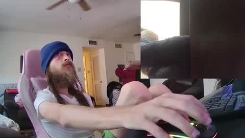 Snapshot of cattywompiscreations chatting on 01.22.25 zatbabydaddy online show from 01.22.25