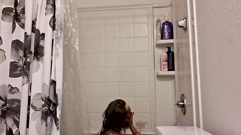 Snapshot of cattywompiscreations chatting on 02.28.25 zatbabydaddy online show from 02.28.25