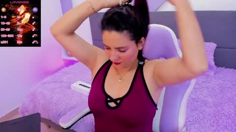 Snapshot of caty_sex4u chatting on 06.01.26 caty online show from 06.01.26