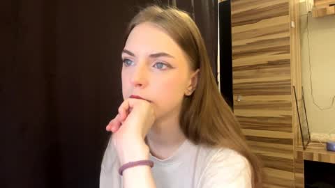 Polly online show from 04.01.26