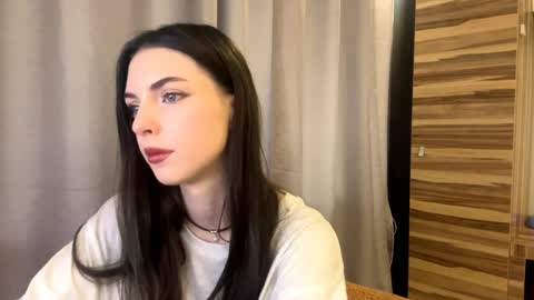 Polly online show from 04.07.26