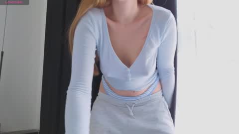 Folow my instagram cuteback7272 and onlyfans cbhotblonde1 online show from 11.14.25