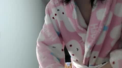 Snapshot of cbz112233 chatting on 12.14.24 ANNYANNY online show from 12.14.24