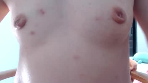 Snapshot of cbz112233 chatting on 12.15.24 ANNYANNY online show from 12.15.24