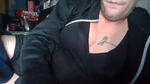 Snapshot of cd4026969 chatting on 01.11.25 C.d slut4u online show from 01.11.25