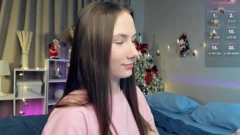 Josie Manesi online show from 01.17.25