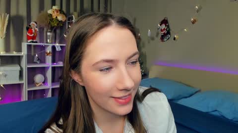 Josie Manesi online show from 01.24.25