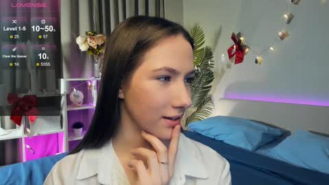 Josie Manesi online show from 02.06.25