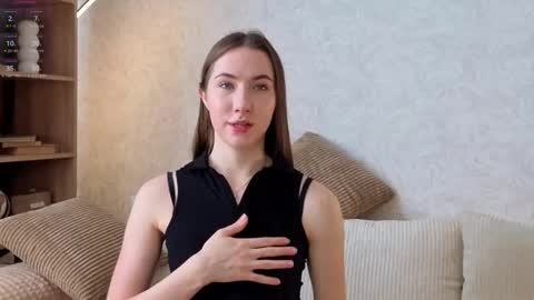 Josie Manesi online show from 09.24.25