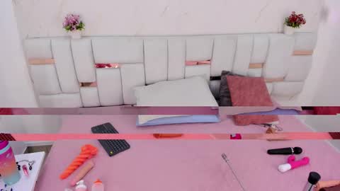 celeste_smmith_ online show from 12.22.25