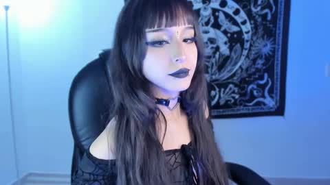   online show from 02.18.25