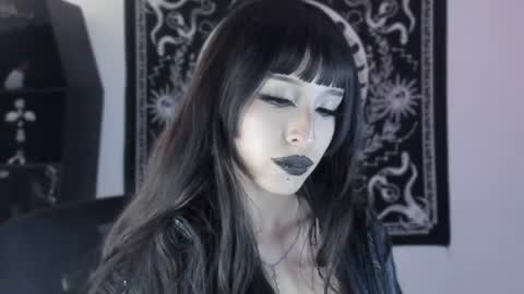   online show from 06.10.26