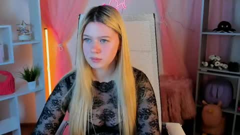 Snapshot of celestinemauriac chatting on 04.29.26 your cute kitty online show from 04.29.26