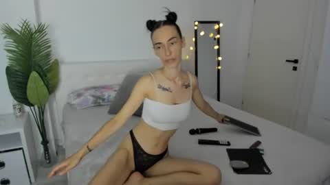 Celine Roxelle online show from 07.07.26