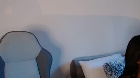 Celine Costas online show from 10.16.25