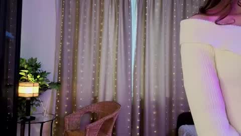 Snapshot of celineswiatkowski chatting on 02.08.26 Nina online show from 02.08.26