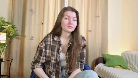 Snapshot of celineswiatkowski chatting on 03.17.26 Nina online show from 03.17.26