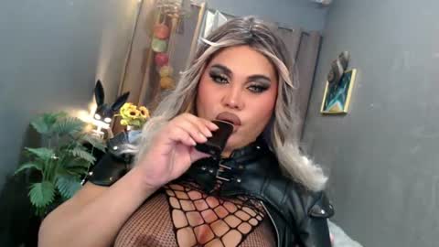 cellinekittcumerr online show from 06.16.26