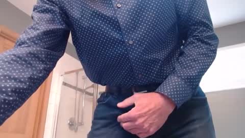 Snapshot of centerfield24 chatting on 02.28.25 Centerfield online show from 02.28.25