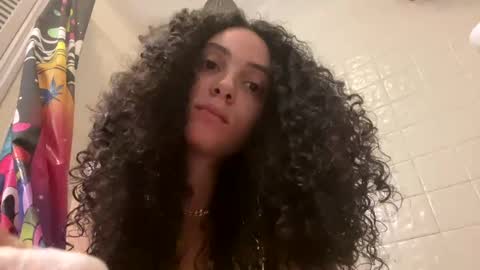 Snapshot of ceoglo chatting on 01.29.25 ceoglo online show from 01.29.25