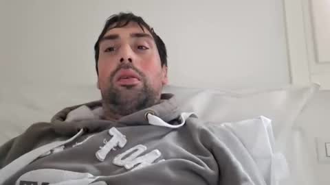 Snapshot of cercoavenezia chatting on 11.01.25 Enrico online show from 11.01.25