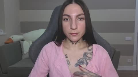 Kate online show from 11.22.25