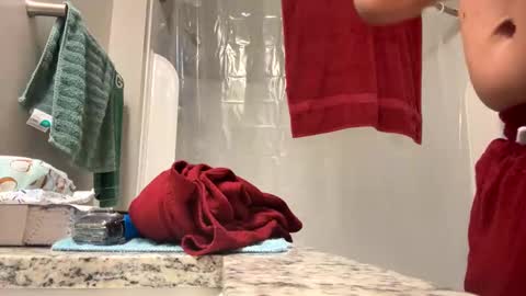 Snapshot of chacho1968 chatting on 10.09.25 Chuck online show from 10.09.25