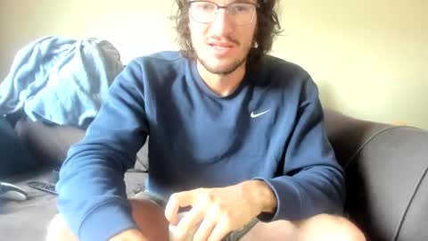 Snapshot of chadpowerz chatting on 02.23.26 Lydong online show from 02.23.26