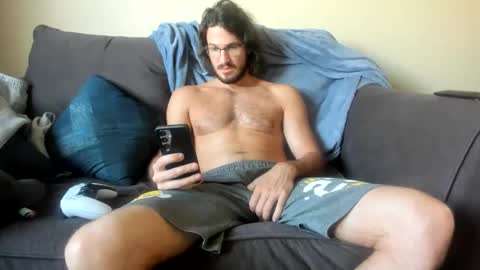 Snapshot of chadpowerz chatting on 03.17.26 Lydong online show from 03.17.26